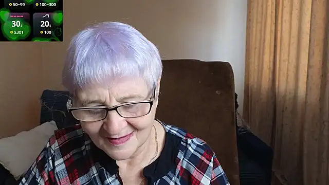 Snapshot of Sandra_Snowflake chatting on February 17, 2026, 11:40 am Sandra Snowflake online show from February 17, 2026, 11:40 am