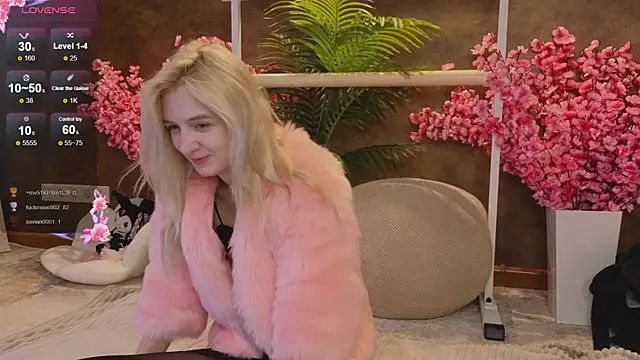 aishiro online show from March 7, 2025, 12:45 pm