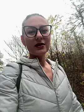 AvaFlowers6 online show from November 2, 2025, 1:57 pm