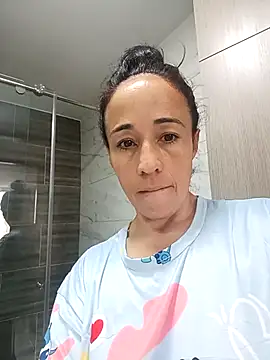 Coeur de luxure online show from September 30, 2025, 2:22 pm