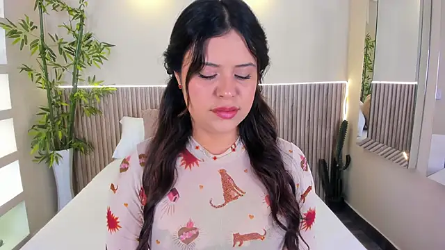 GeorginaReyes online show from June 4, 2026, 10:38 pm