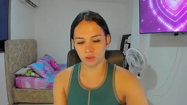 Ladyy Sweet22 online show from June 20, 2026, 12:52 pm