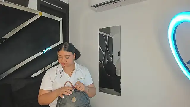 Rubyxht online show from September 26, 2025, 12:42 pm