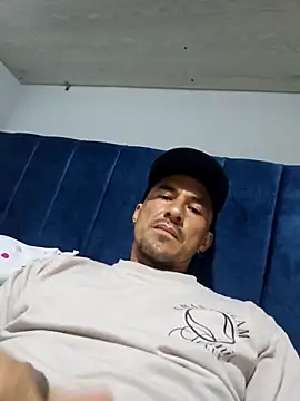 Iuver online show from March 18, 2026, 6:00 pm