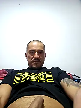 Iuver online show from March 27, 2026, 11:15 pm