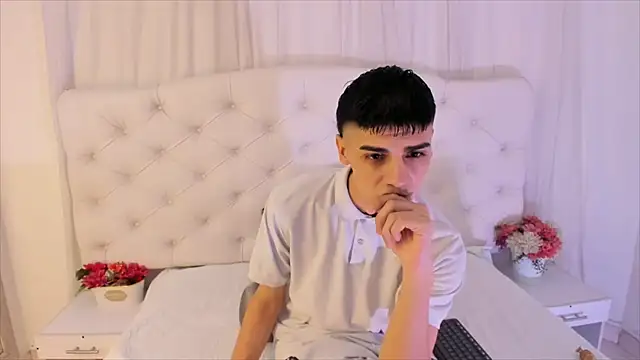 frank jhonsson online show from September 19, 2025, 7:03 pm