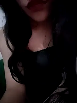 ElaRuil69 online show from September 25, 2025, 3:54 am