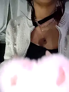 ElaRuil69 online show from November 14, 2025, 3:49 am