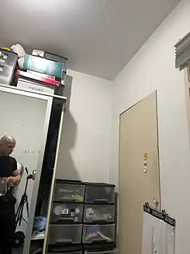 pesyelisa online show from February 27, 2025, 1:38 pm