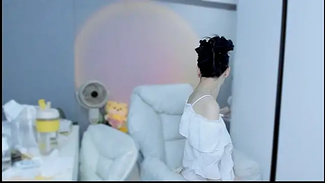 A dabo online show from November 3, 2025, 1:34 pm