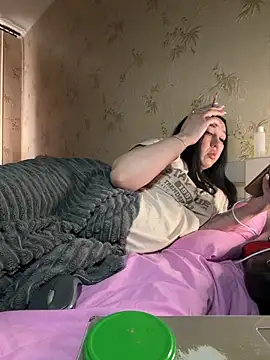 Naughtbaby 2025 online show from April 7, 2026, 1:11 pm