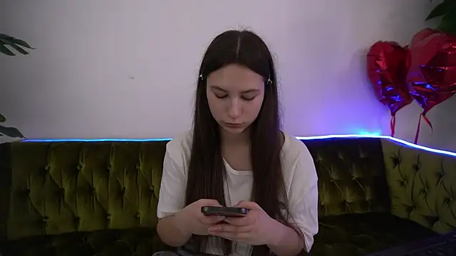 PaigePrado online show from March 7, 2025, 12:34 pm