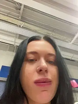 AlishaPrettyBlade online show from February 21, 2025, 7:01 am