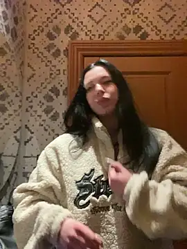 AlishaPrettyBlade online show from March 6, 2025, 9:36 am