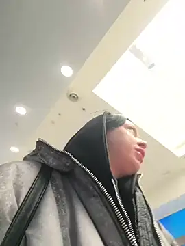 AlishaPrettyBlade online show from February 12, 2026, 5:46 am