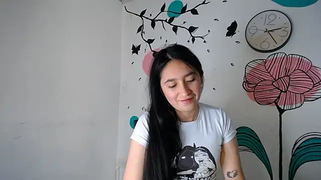 Snapshot of Arielle_lov chatting on March 1, 2025, 2:23 pm Arielle lov online show from March 1, 2025, 2:23 pm