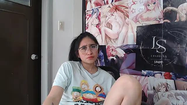 Snapshot of Arielle_lov chatting on March 3, 2025, 5:50 pm Arielle lov online show from March 3, 2025, 5:50 pm