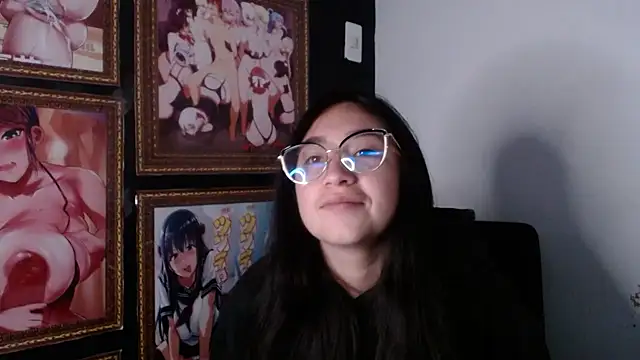 Snapshot of Arielle_lov chatting on March 5, 2025, 11:49 am Arielle lov online show from March 5, 2025, 11:49 am