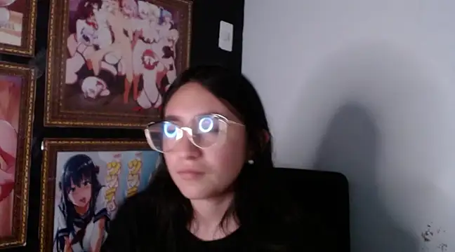 Snapshot of Arielle_lov chatting on March 5, 2025, 2:56 pm Arielle lov online show from March 5, 2025, 2:56 pm