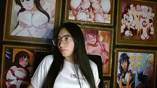 Snapshot of Arielle_lov chatting on March 12, 2025, 11:31 am Arielle lov online show from March 12, 2025, 11:31 am