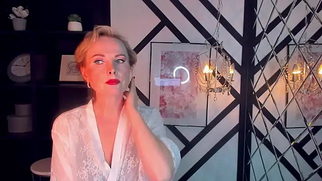 Sandra Kind online show from February 24, 2025, 5:43 am