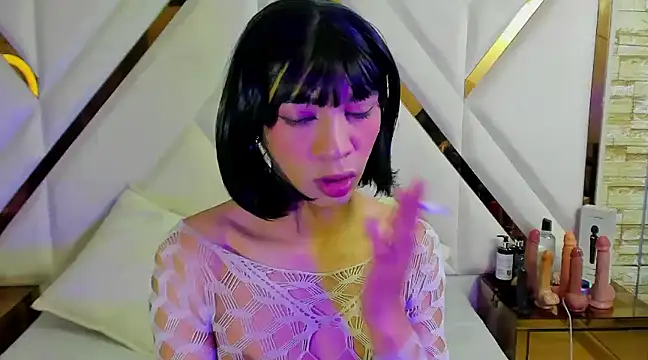 Danny Luxx online show from March 13, 2025, 9:37 pm