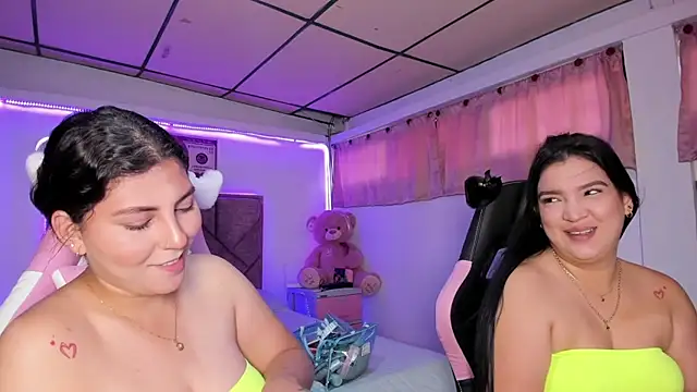 Cristal Smith20 online show from April 22, 2026, 11:34 am