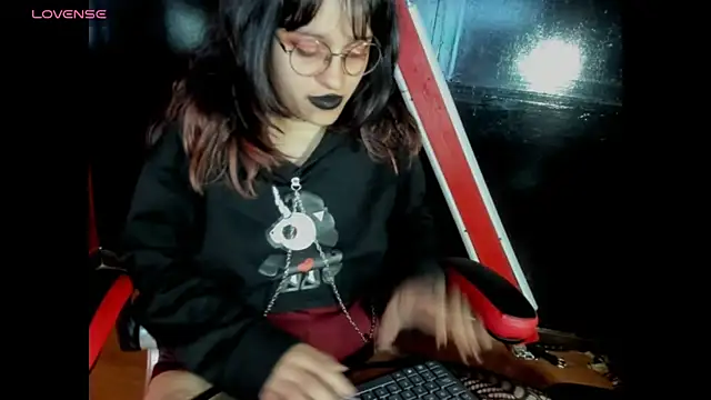 OnyxDiosaGotica online show from February 22, 2025, 9:23 am