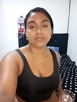 victoria roussee online show from February 27, 2025, 12:34 pm