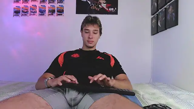 jack walker190 online show from December 20, 2025, 7:26 am