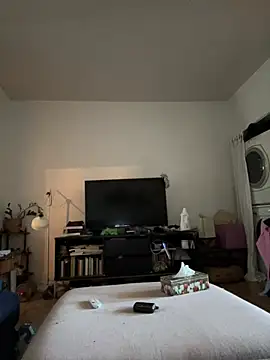 Rosiee69  online show from March 18, 2025, 1:09 pm