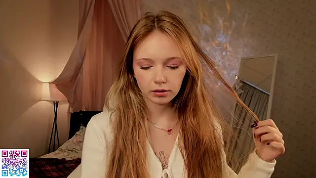 boozekirs  online show from October 17, 2025, 3:31 am