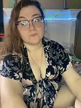 HTXBELLE online show from March 9, 2025, 5:49 pm