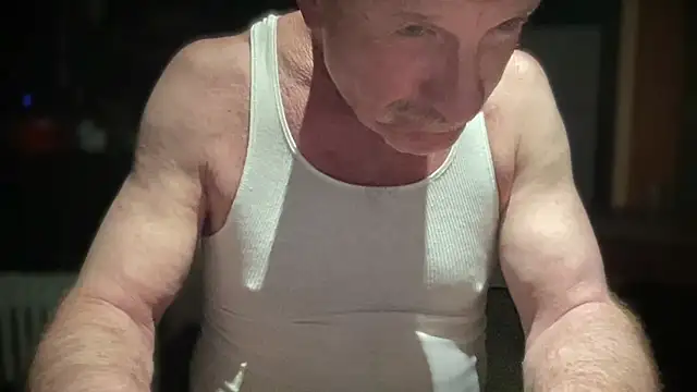 DominantDong online show from March 5, 2025, 2:36 am