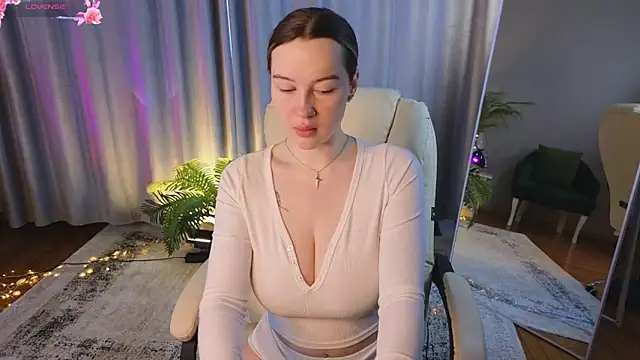 Anna Carters online show from March 6, 2026, 5:37 am