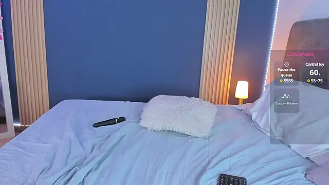 AbellaFox  online show from February 25, 2025, 10:15 am