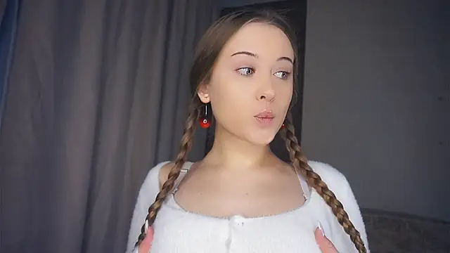 QuennaCoote online show from January 13, 2026, 7:24 am