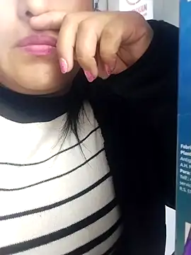 Lobitasexiii online show from April 4, 2026, 5:21 pm