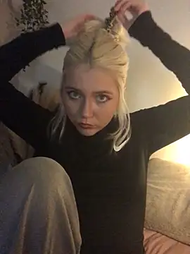 Blondie Sofia Essexbabe online show from October 12, 2025, 10:31 pm