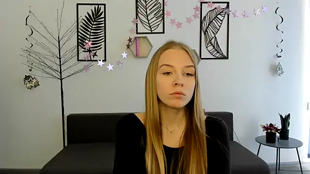 AnnNorriss online show from March 7, 2025, 10:24 am