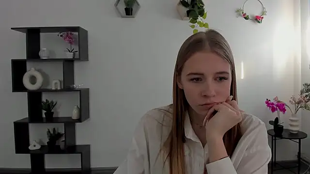 AnnNorriss online show from March 9, 2025, 6:28 am