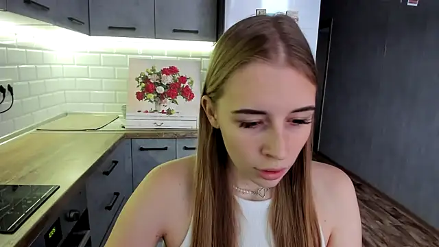 AnnNorriss online show from December 1, 2025, 8:30 am