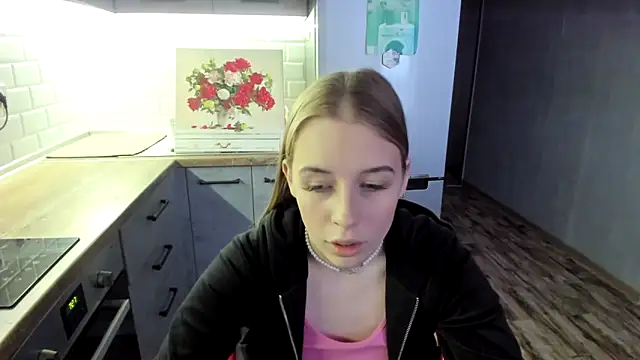 AnnNorriss online show from December 5, 2025, 1:20 pm