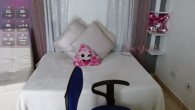 emily-777 online show from February 26, 2025, 8:22 pm