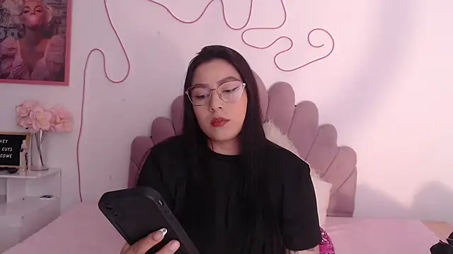 emily-777 online show from September 8, 2025, 7:57 pm