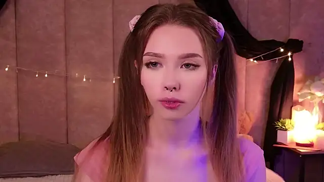 Sierra Fane online show from September 14, 2025, 9:03 pm