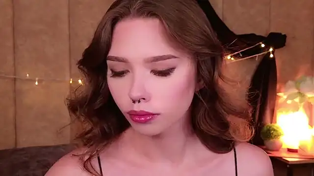 Sierra Fane online show from September 19, 2025, 5:53 am