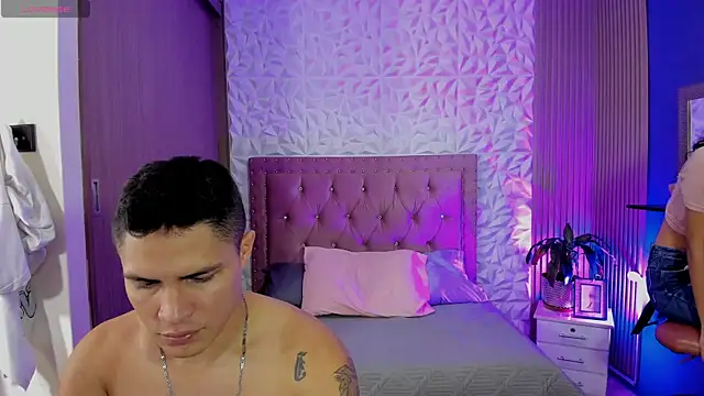 SaraClub JY online show from November 4, 2025, 10:09 pm