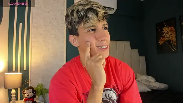 Allex Cano online show from March 19, 2025, 11:50 am