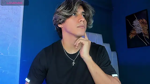 Allex Cano online show from October 9, 2025, 2:53 am